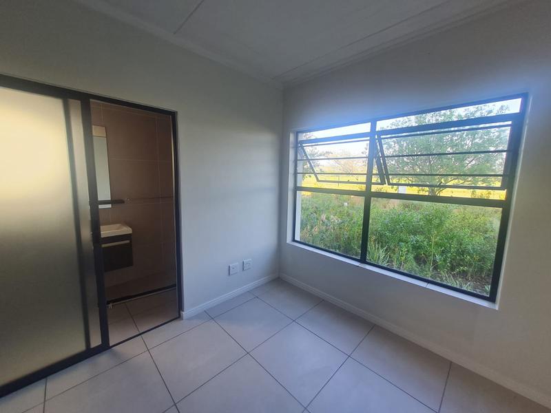 To Let 3 Bedroom Property for Rent in De Velde Western Cape